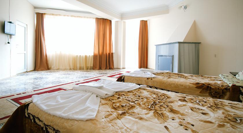 Europa+T Hotel Tiflis Habitación foto