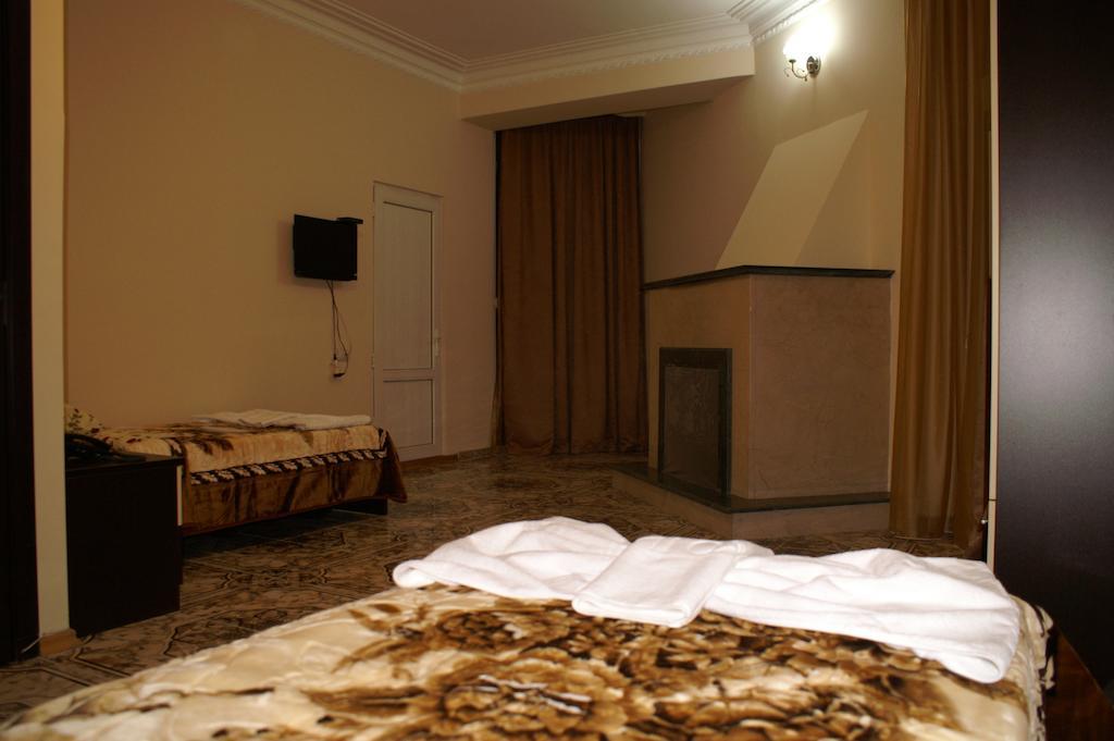 Europa+T Hotel Tiflis Exterior foto