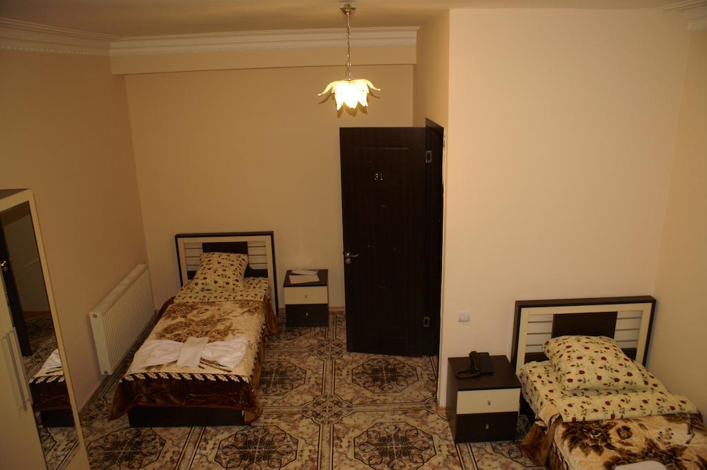 Europa+T Hotel Tiflis Exterior foto