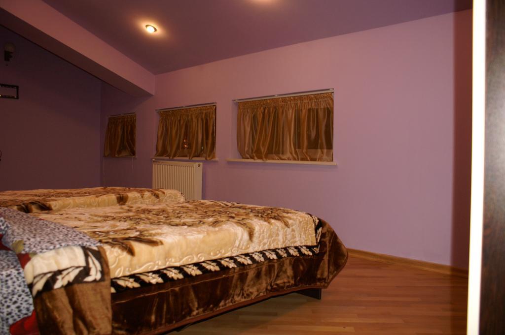 Europa+T Hotel Tiflis Habitación foto